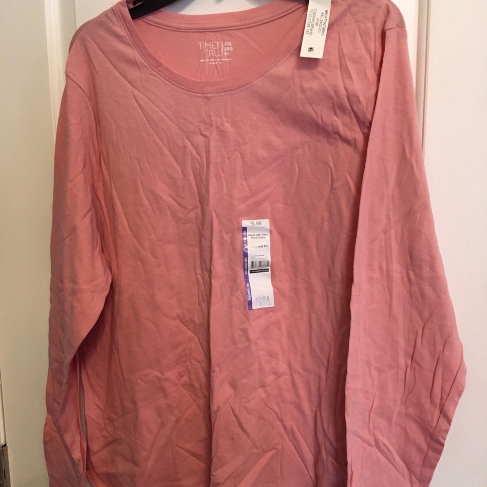 Time and Tru Women's Crewneck Tee in Dusty Rose, new with tags. 20